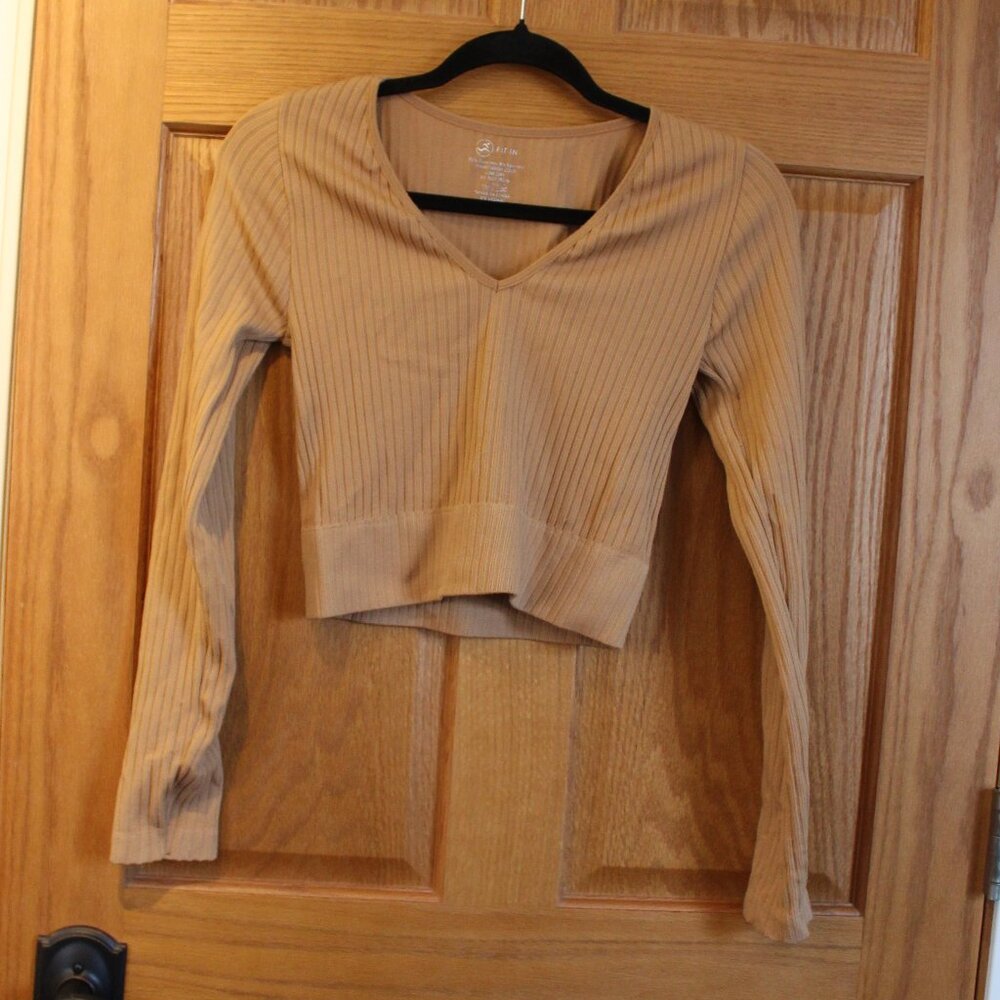 Fit In Brand Juniors One Size Long Sleeve Cropped Stretch Sweater Top